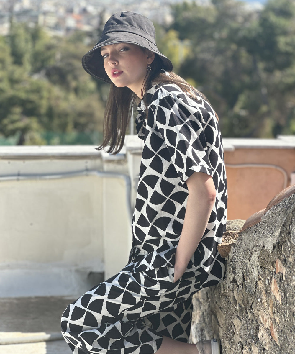 Black Bucket Hat