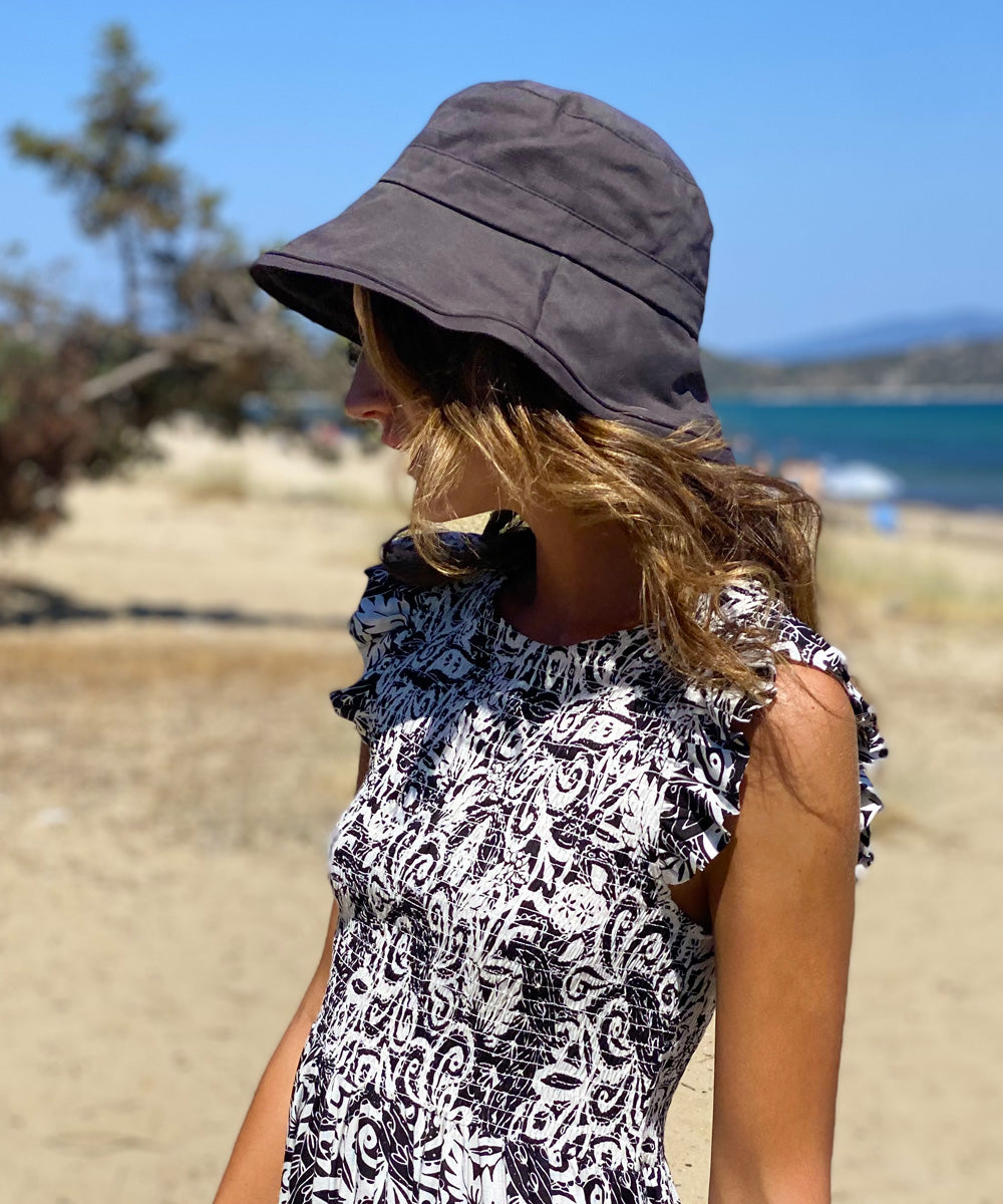 Black Bucket Hat