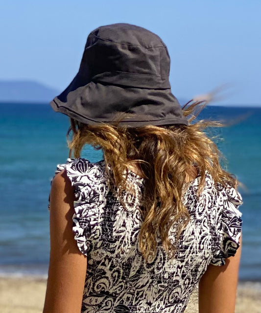 Black Bucket Hat